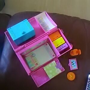 Polly Picket School Lockee  Toy Set